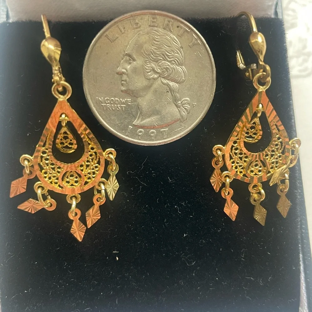 NIB real solid yellow gold dangling filigree arabesque long earrings 😍 - Picture 1 of 2